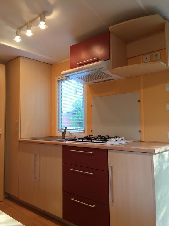 Camping Les Orangers San-Martino-di-Lota ภายนอก รูปภาพ