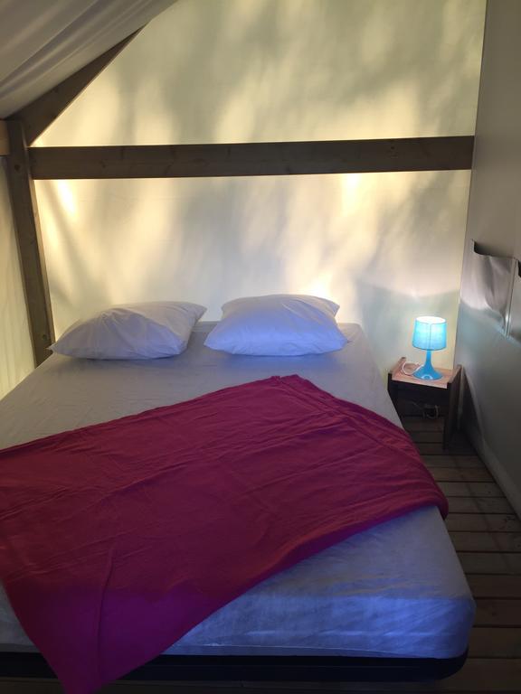 Camping Les Orangers San-Martino-di-Lota ภายนอก รูปภาพ
